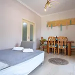 Athena's Paradise * Poros (Kefalonia)