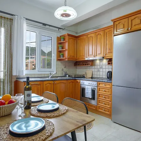 Athena's Paradise Apartman *